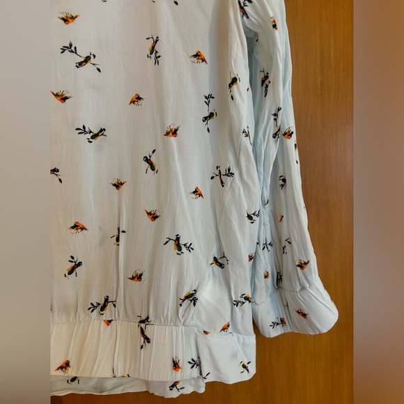 Top - Picture 3 of 4